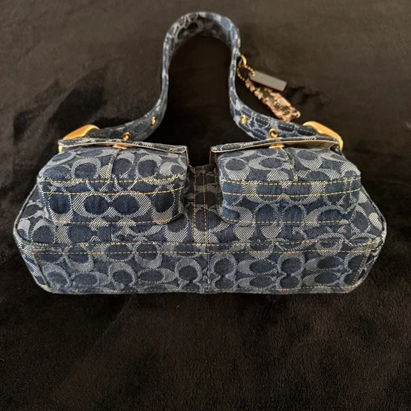 Coachtopia Cargo Shoulder Bag in Upcrafted Denim - Picture 14 of 16